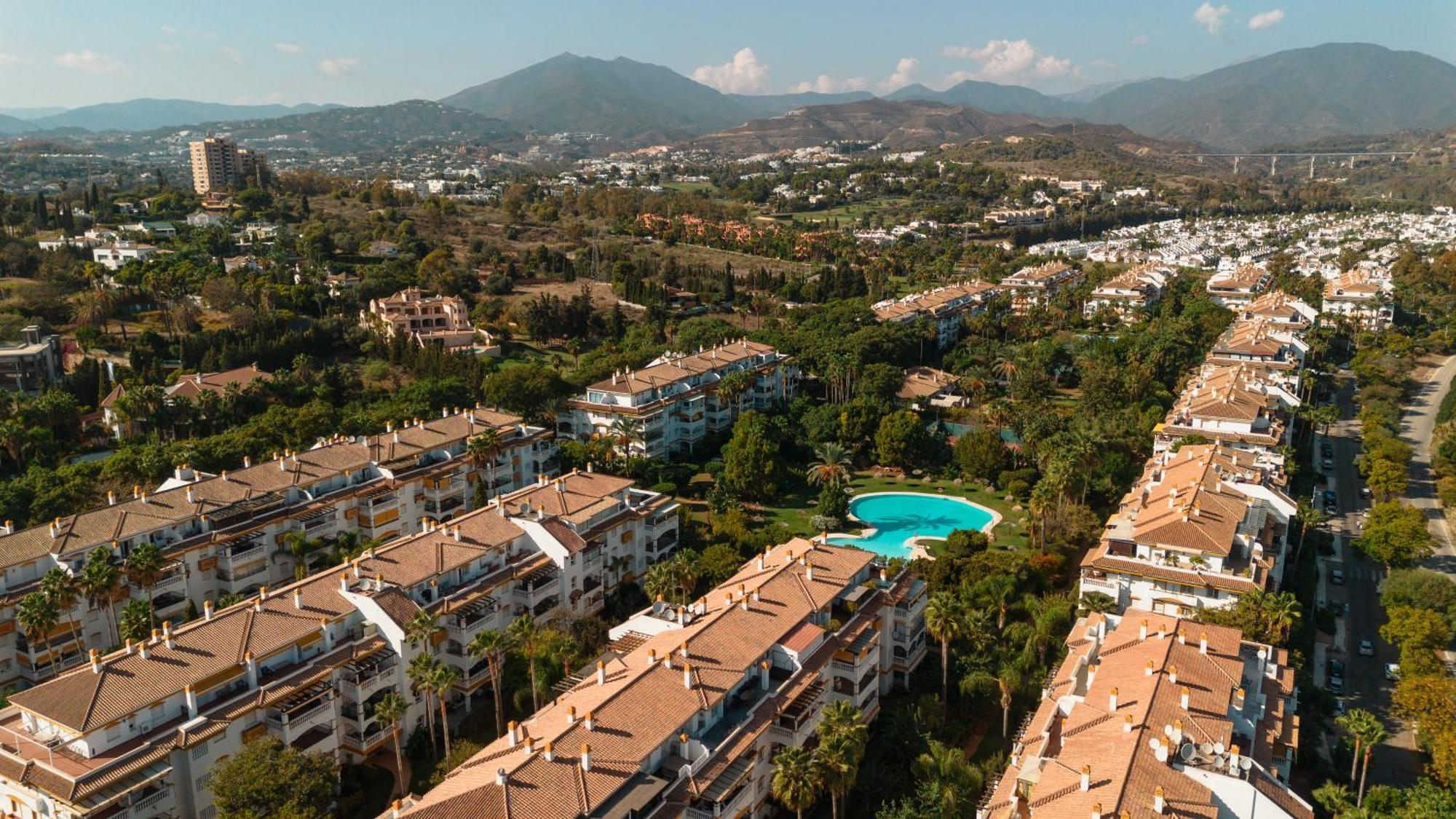 Cozy holiday home in Dama de noche in Puerto Banús Marbella Exterior foto