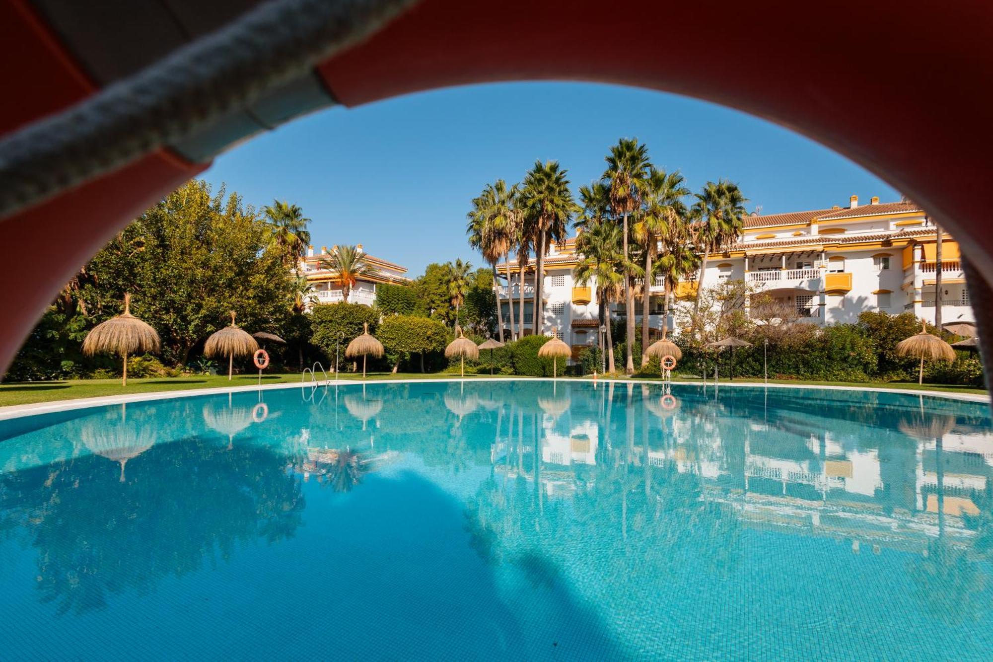 Cozy holiday home in Dama de noche in Puerto Banús Marbella Exterior foto
